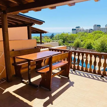 Θέρετρο Family Yalta влас