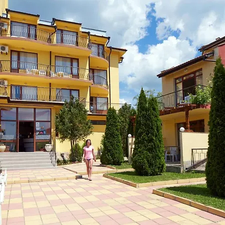 Szálloda Family Yalta влас