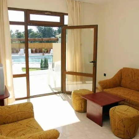 Complex Family Yalta влас 3*