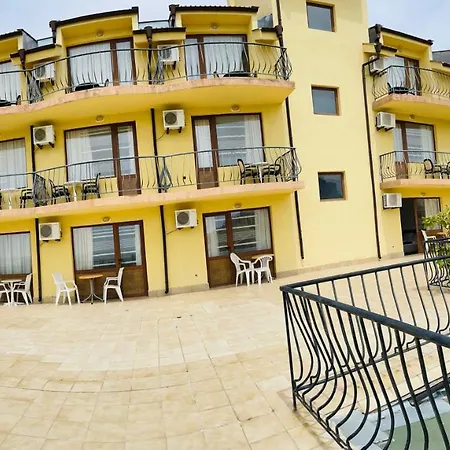 Family Yalta влас 3* Sveti Vlas