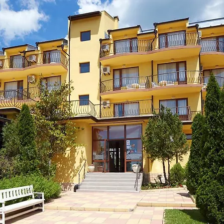 Complex Family Yalta влас 3*