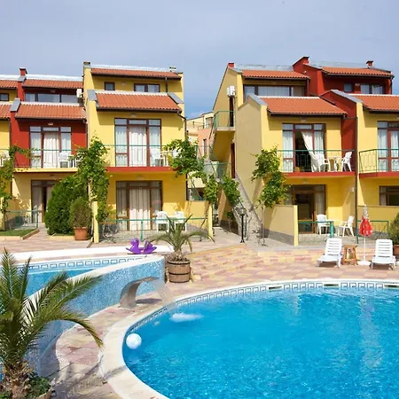 Family Yalta влас Complex 3*