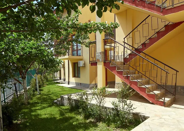 Resort Family Yalta влас 3*